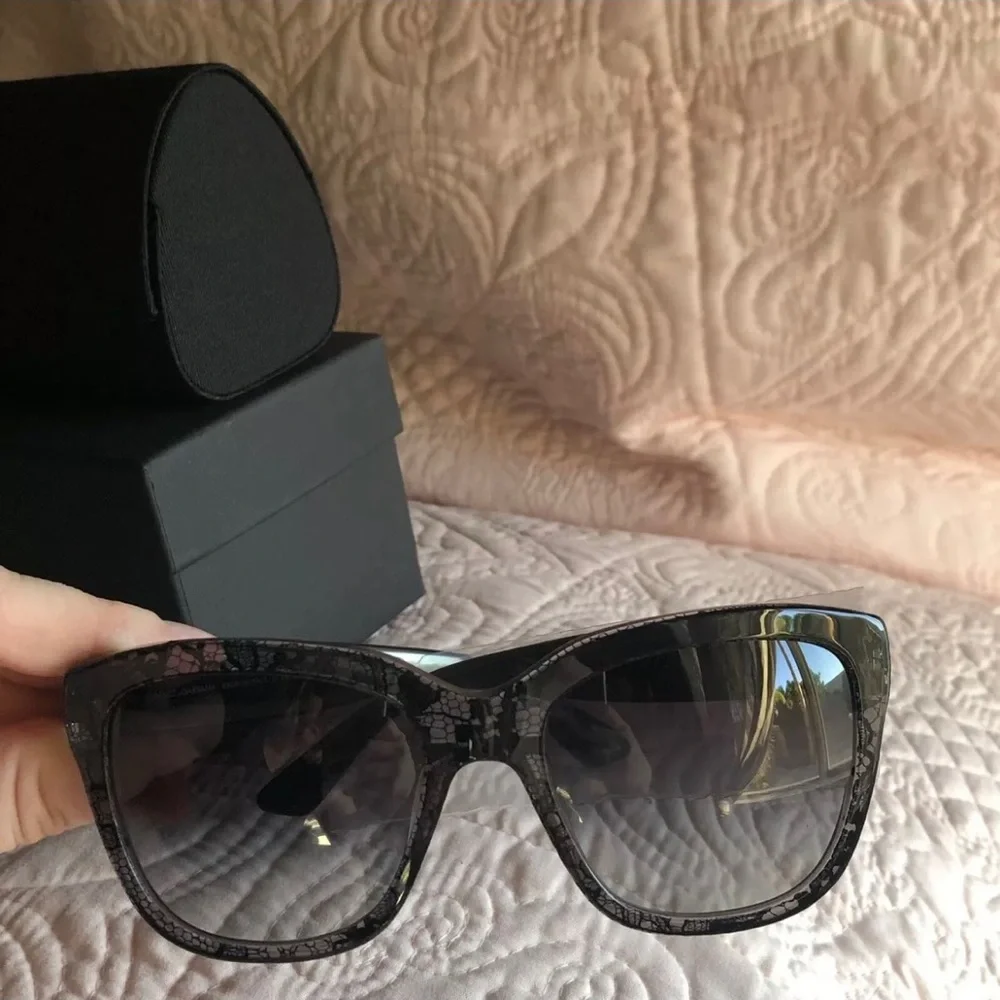 🎉HP🎉New Dolce & Gabbana Chantilly Lace Logo Sunglasses  Anthracite Gray🖤